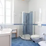 Palais De - Elegant With Sea View Apartment