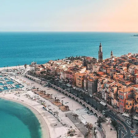 Palais De - Elegant With Sea View