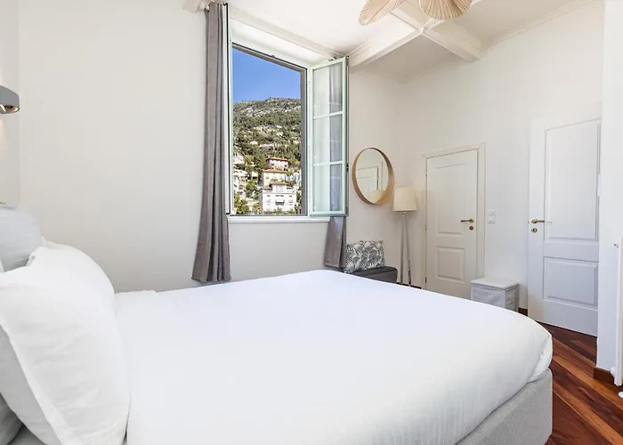 Apartment Palais De - Elegant With Sea View Menton