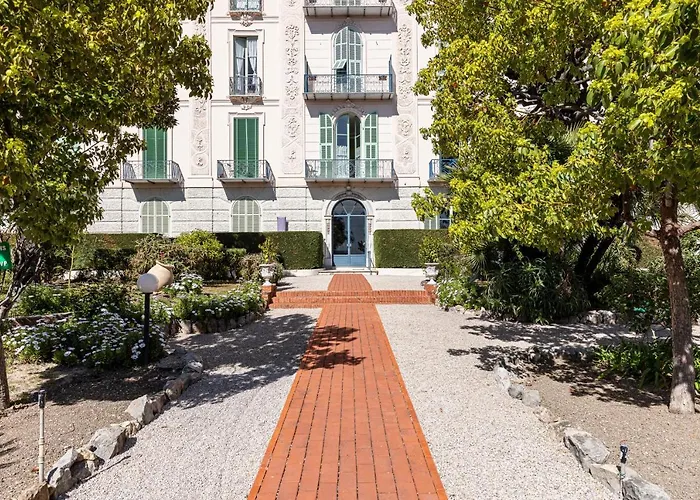 Palais De - Elegant With Sea View